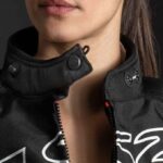 5c9282fccd-gate-detail-lady-08