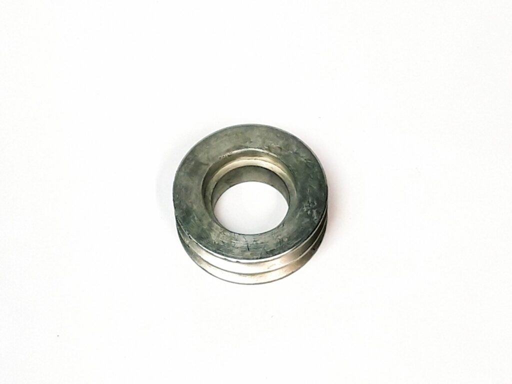 Driven belt wheel