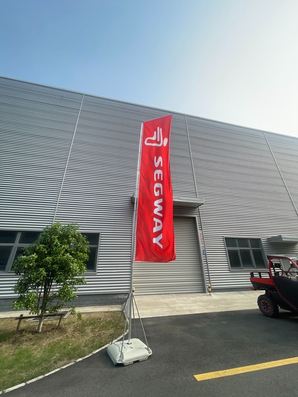 H7M Segway outdoor flag with watertank