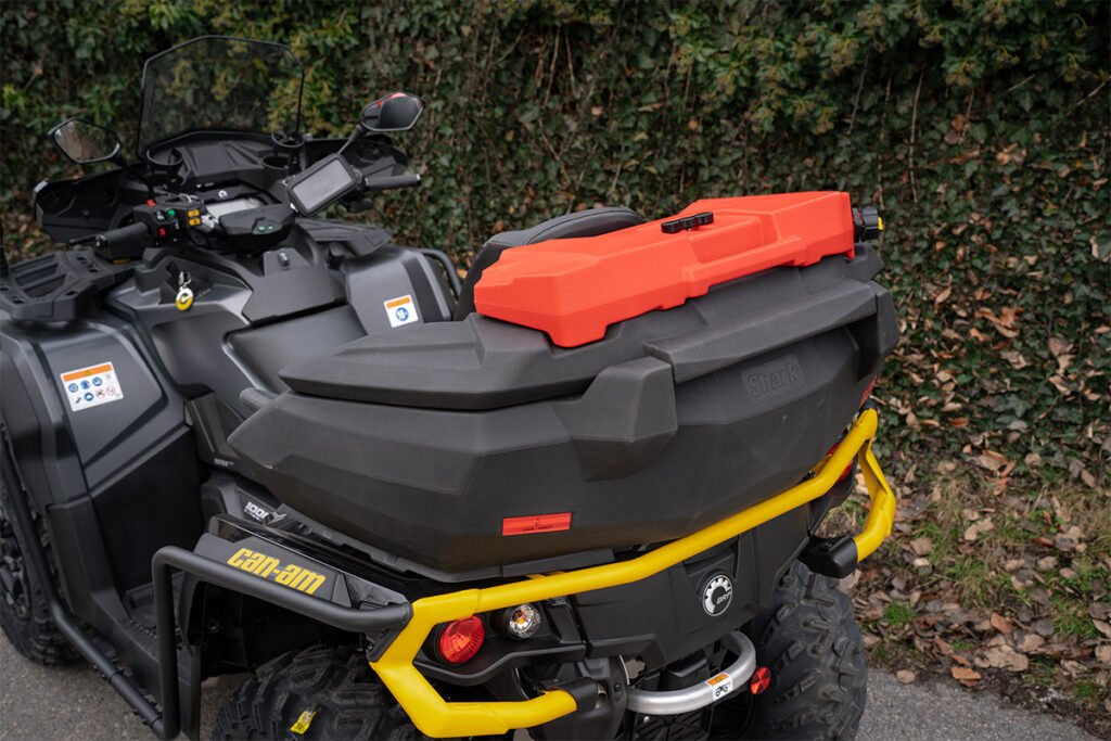 SHARK ATV Plastový Box AX130 pre štvorkolku CAN-AM Outlander 570 / 650 / 1000